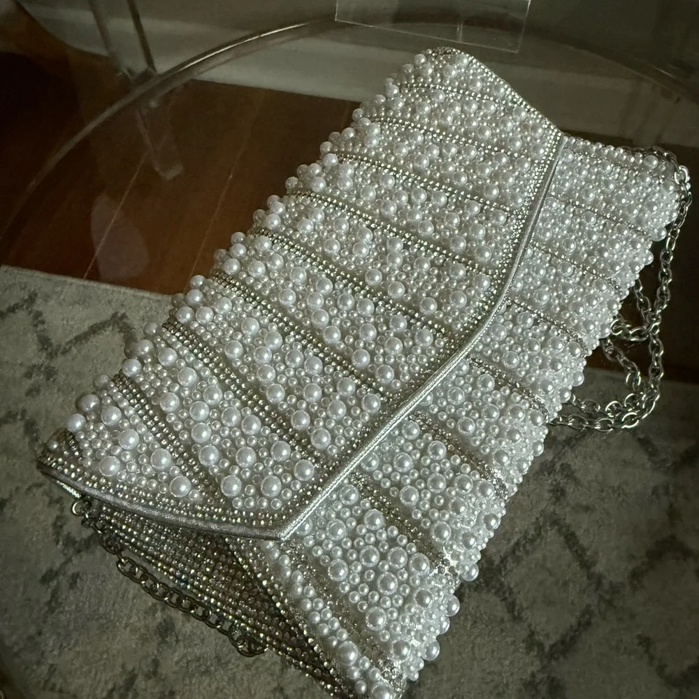Silver Shimmer & Pearl Envelope Clutch | Convertible Shoulder or Clutch